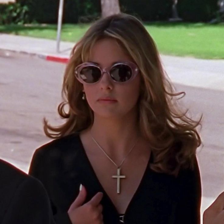 Happy Anniversary Buffy Why We Are Still Obsessed With Her 90sY2K Style Party Manhattan - Party Manhattan Pop Culture News